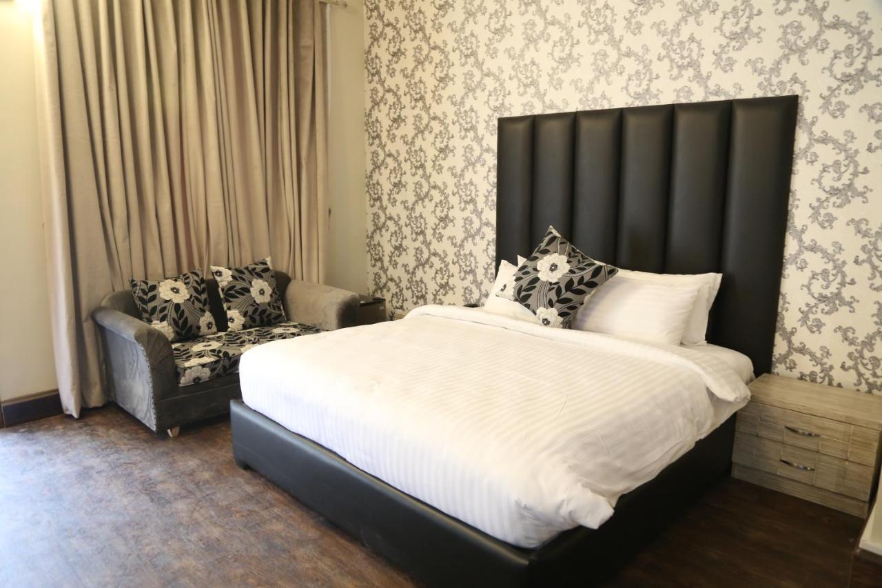 איסלמאבד Royal Grace Guest House מראה חיצוני תמונה